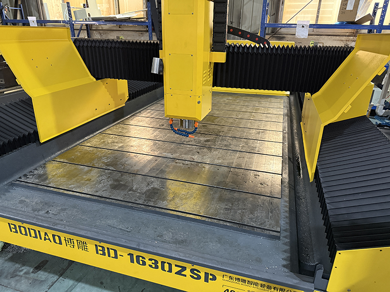 鋁模具加工中心